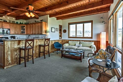 Nags Head Beachfront Home with 2 Decks and Grill! - image 3