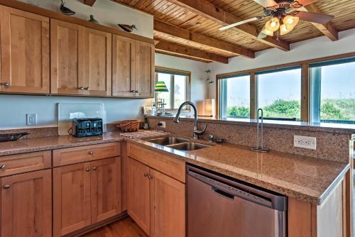 Nags Head Beachfront Home with 2 Decks and Grill! - image 7