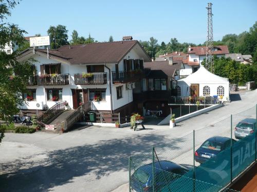. Albergo Mirella