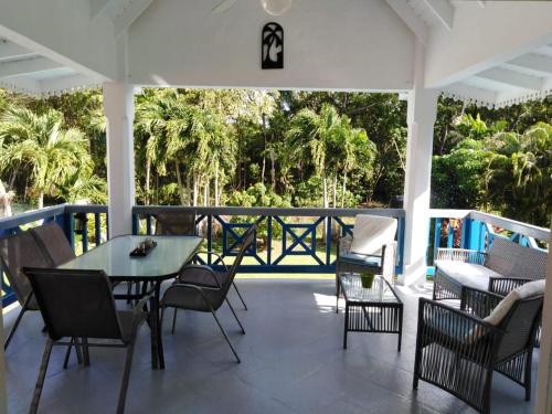 C & A Seashell Villa photo 4