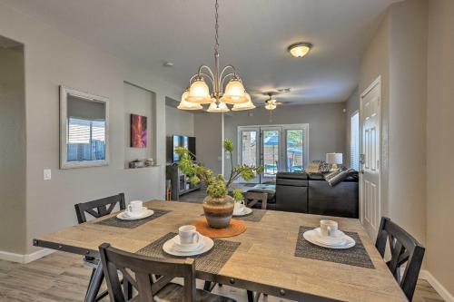 Mtn-View Home with Pool and BBQ in Gold Canyon in โกลด์แคนยอน