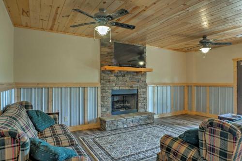 Spacious Murphy Cabin with Decks and Wooded Views! - image 4