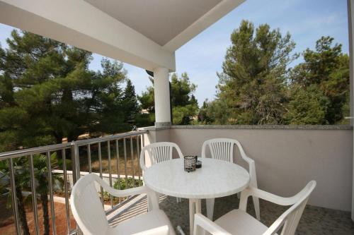 شرفة/ تراس, Apartments with a parking space Novigrad - 7017 in Buzinija