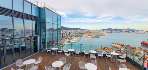 Balcony/terrace, Lavalse Hotel (Korea Quality) in Nampo