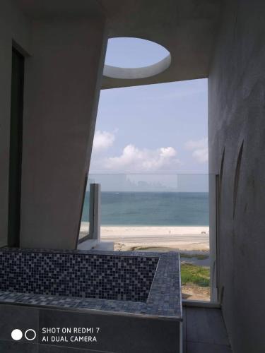 Balkon/Terrasse, BEACH FRONT VILLA near Penghu Great Bridge