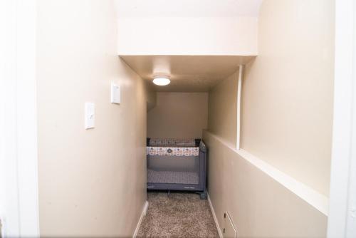 Heart of Ogden, 25 minutes to Snowbasin Ski Resort Duplex Heart of Ogden, 25 minutes to Snowbasin Ski Resort Duplex