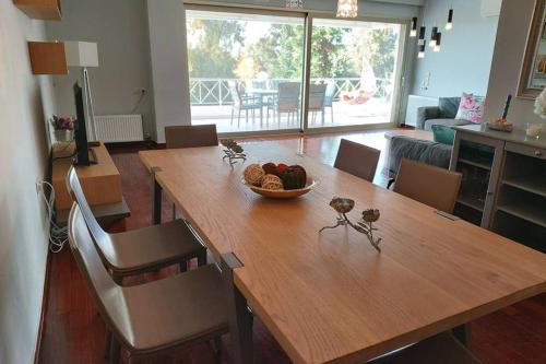 Luxury beachfront 3 bedroom apartment in Kavouri beach Athens - main image