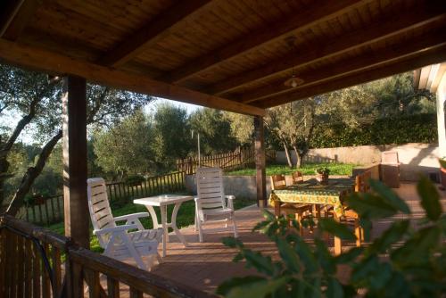 2 bedrooms, 4 beds