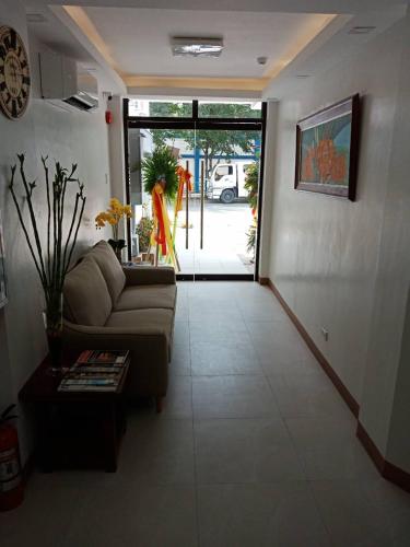 The Wharf Transient Hotel in บาทางกัส