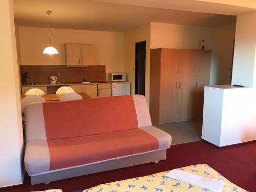 Kitchen, Studia Pod Lysou in Rokytnice nad Jizerou