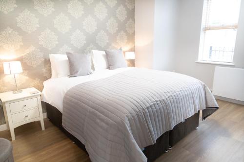 Citystay - Hinton House - image 5