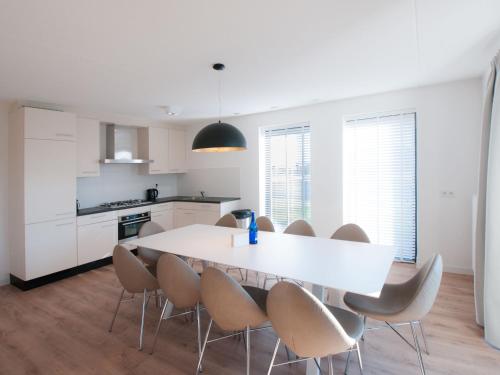 Holiday Home Oesterdam Resort-1 by Interhome in 托倫