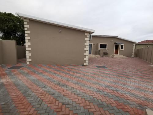 Exterior view, Lucolo Palace B&B - East London in Harbour