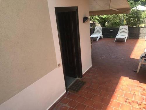  Clear house, Pension in Acireale