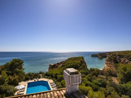 Villa Quinta Marinha - 9 bedroom villa 20 guests stunning location overlooking sea huge private p - main image