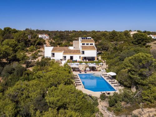 Villa Quinta Marinha - 9 bedroom villa 20 guests stunning location overlooking sea huge private p - image 6