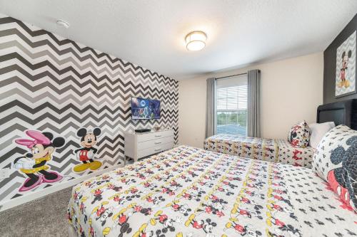 Modern and luxury 4 bedroom villa - image 8
