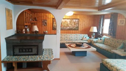 Walser Chalet Casa Paterna in Disentis, Schweiz