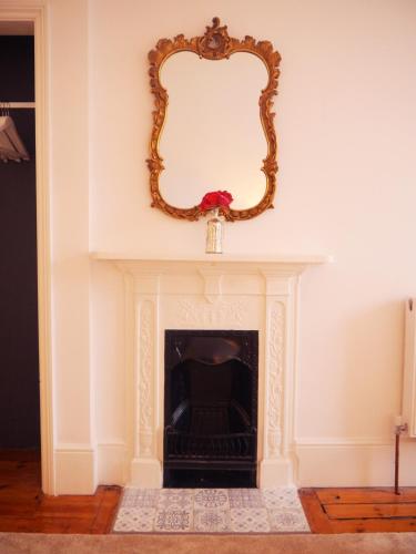 Guestling Hall Hotel - image 3