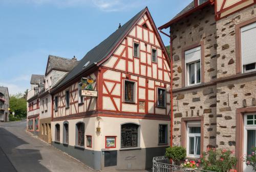 Alte Weinstube Burg Eltz - Accommodation - Treis-Karden