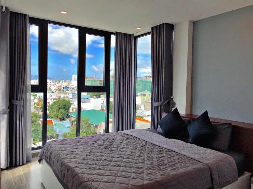 Hung Thanh Luxury Hotel & Apartments