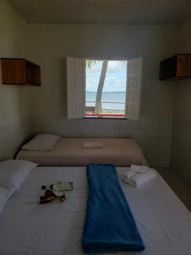 1 double bed, 1 twin bed
