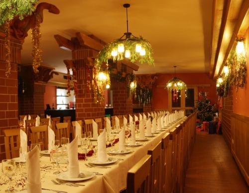Restaurante, Hotel - Restaurant Gonduzo in Odorheiu Secuiesc