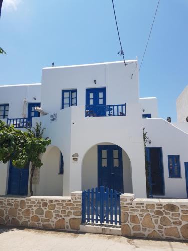 Embati Folegandros rooms