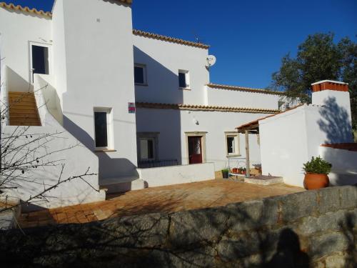 Entrance, Gold by Check-in Portugal in Paderne