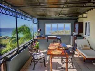 โดแมน เดอลาเป๊ะ รอดริเกส์เกสท์เฮาส์ (Domaine de la Paix Rodrigues Guest House) in คาแวร์น โพรแวร์