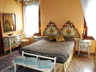Palazzo San Firmino Historic Palace all Suite Canal View, Benátky (fotografie 10)