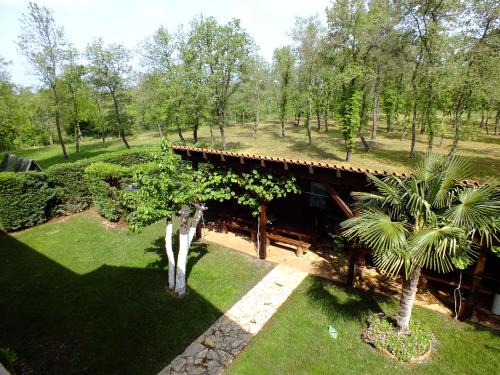 Two-Bedroom Apartment (4 Adults + 2 Children)