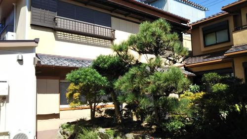 町中ステイ 宗ハウス - Tap to explore photos
