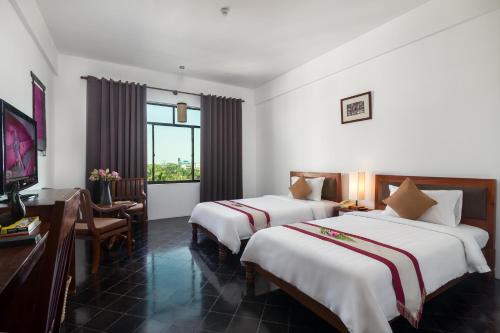 Kingdom Angkor Hotel Room Type - Deluxe Twin Room