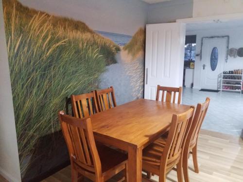 The DOLPHIN PLACE in Australind
