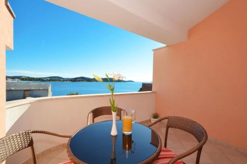 Apartmani Basic Rogoznica