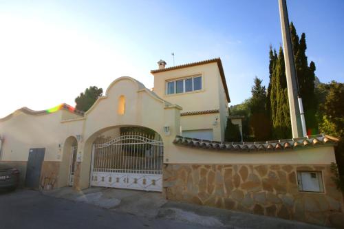 Villa image 2