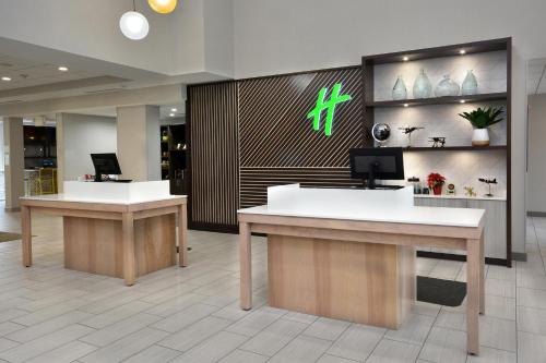 Holiday Inn Raleigh Durham Airport an IHG Hotel - image 9