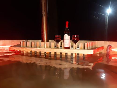 Szabadtéri fürdő, Vila Confort in Borsa