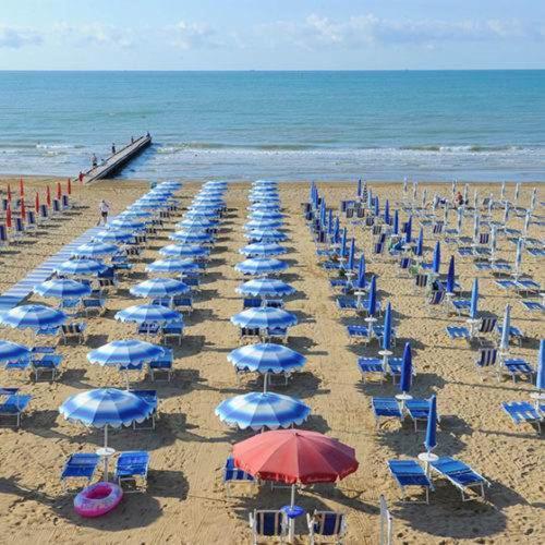 Hotel Mirage Set in a prime location of Lido Di Jesolo, Hotel Mirage puts everything the city has to offer just outside your doorstep. The property features a wide range of facilities to make your stay a pleasant 