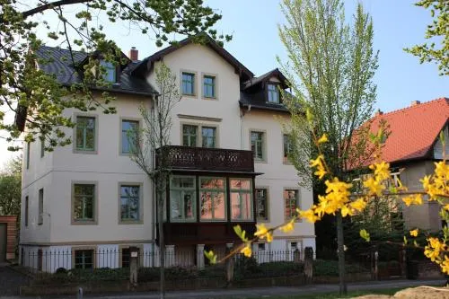 Traumhafte Etagenwohnung in Günderzeitvilla in Dresden, Deutschland