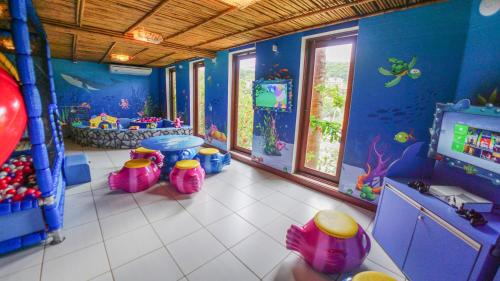 aire de jeux pour enfants, Azeda Boutique Hotel in Plages d'Azeda & Azedinha