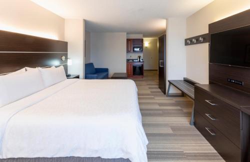 Holiday Inn Express Hotel & Suites-St. Paul, an IHG Hotel