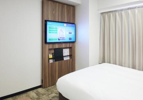1 twin bed