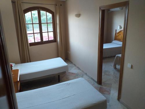Hotel Anfiteatro Romano - image 2