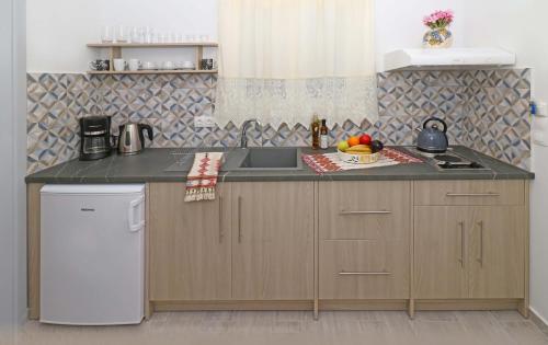 المرافق, Angela Beach Apartments in Kampos Marathokampou