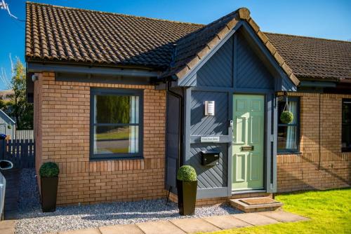 Silverglades Holiday Homes - image 8