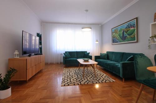 Central Residence - image 12
