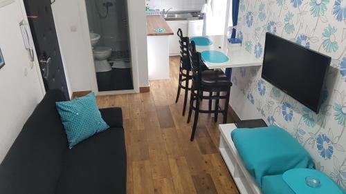 Apartments Elda - image 7