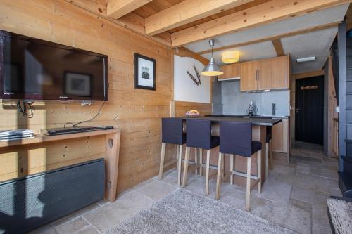 Val Thorens - Cosy Duplex avec Vue Silveralp 218 - Tap to explore photos